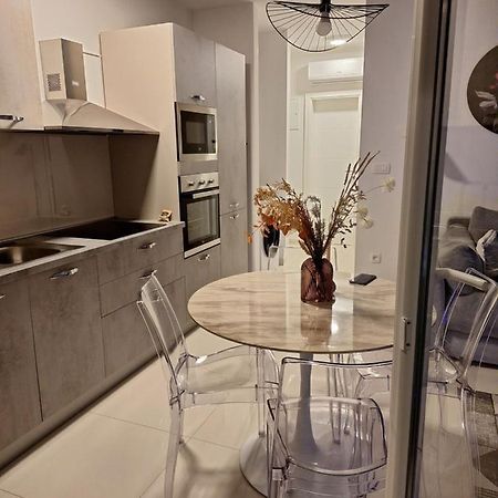 דירות טרוגיר New Apartman P & B מראה חיצוני תמונה