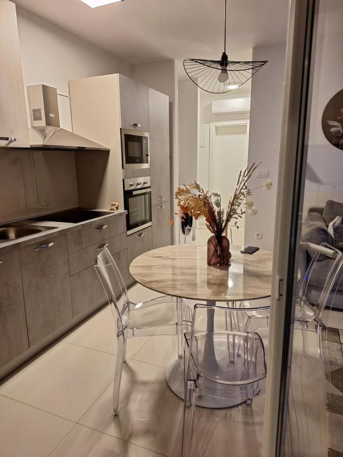 דירות טרוגיר New Apartman P & B מראה חיצוני תמונה